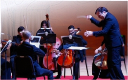 Sinfonía de Terror y Ritmo: una noche de brujas y baile